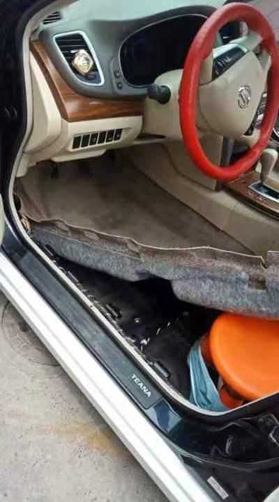 車(chē)內潮濕有霉味怎么辦 洗車(chē)行可以弄嗎