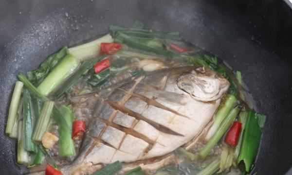 鯧魚怎么做最好吃又簡(jiǎn)單,鯧魚怎么做好吃又簡(jiǎn)單圖9