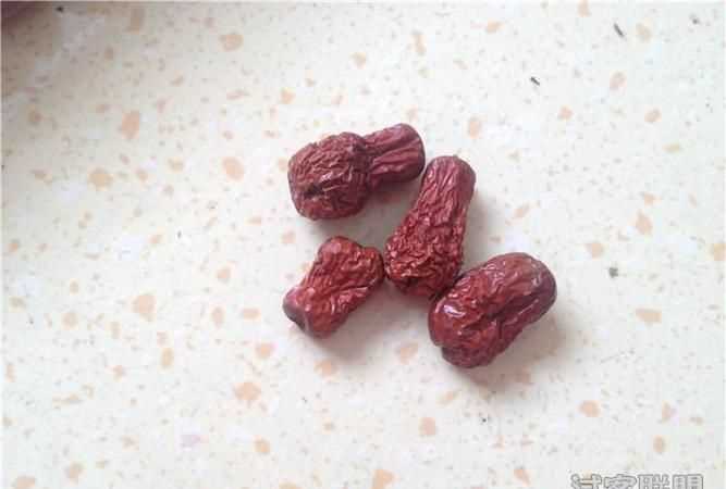 我家的棗樹所結的棗子里為什么會有蟲子呢