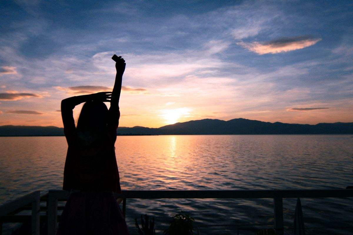 紀(jì)念日說說大全：一生二人一往情深，三餐四季三生有幸