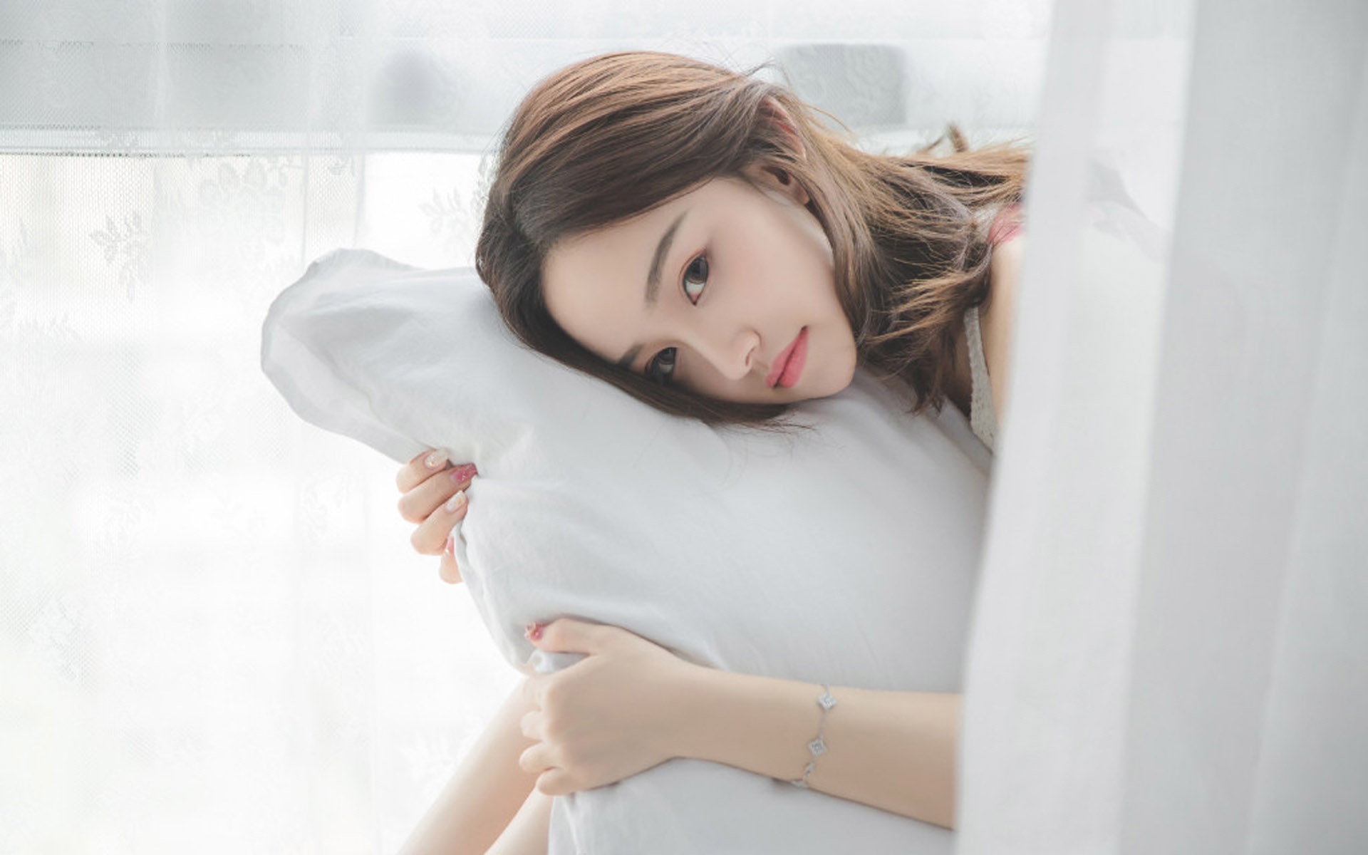 經(jīng)典的說說大全：我哪有說謊，是很感謝今晚相伴