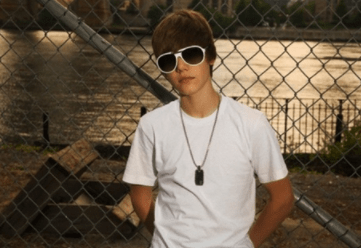 多少情書(shū)也滿(mǎn)足不了你那高傲而虛偽的心靈!_傷感說(shuō)說(shuō)大全